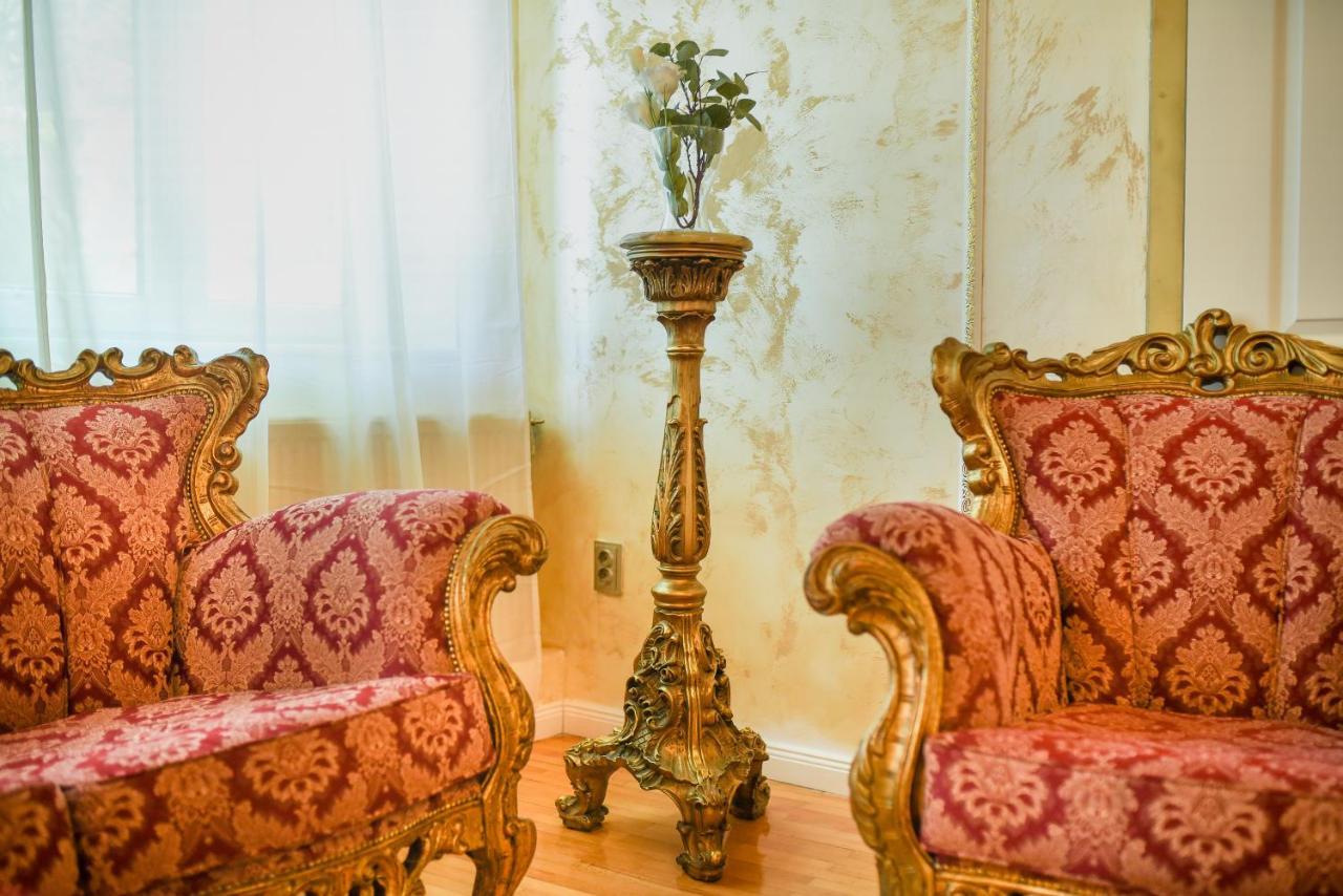 The Museum - Wonderful Super Central Apartment Bucarest Esterno foto