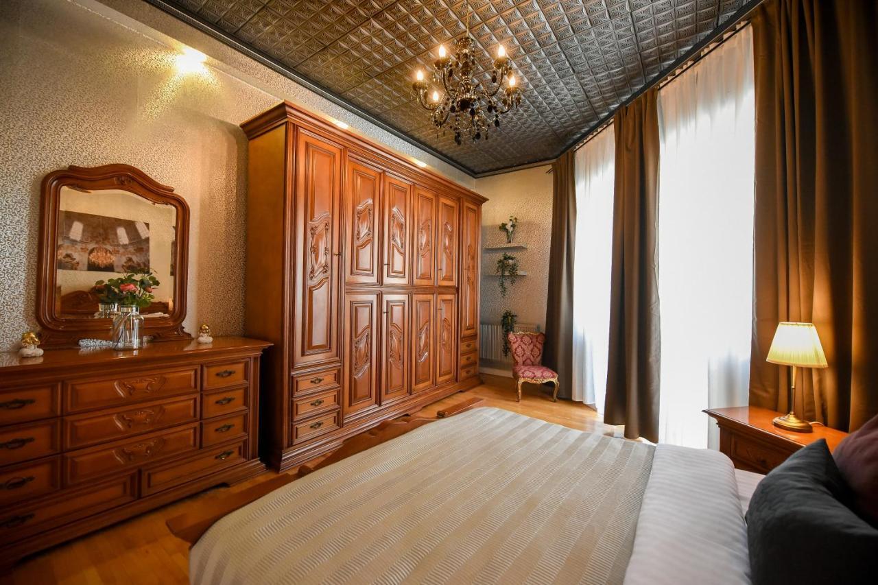 The Museum - Wonderful Super Central Apartment Bucarest Esterno foto