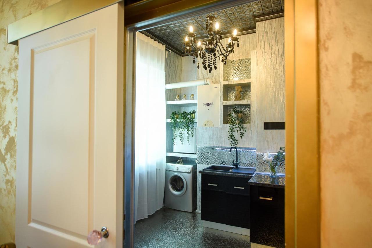 The Museum - Wonderful Super Central Apartment Bucarest Esterno foto