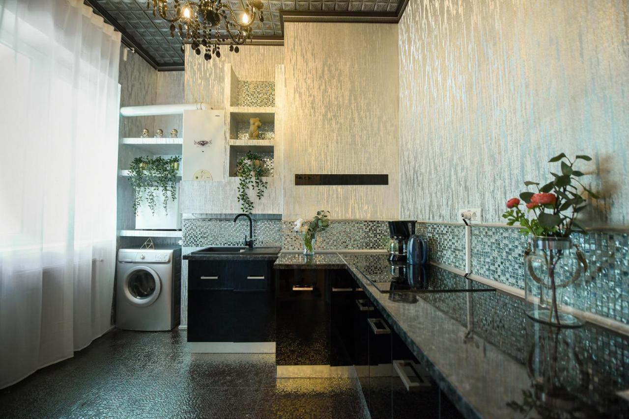 The Museum - Wonderful Super Central Apartment Bucarest Esterno foto